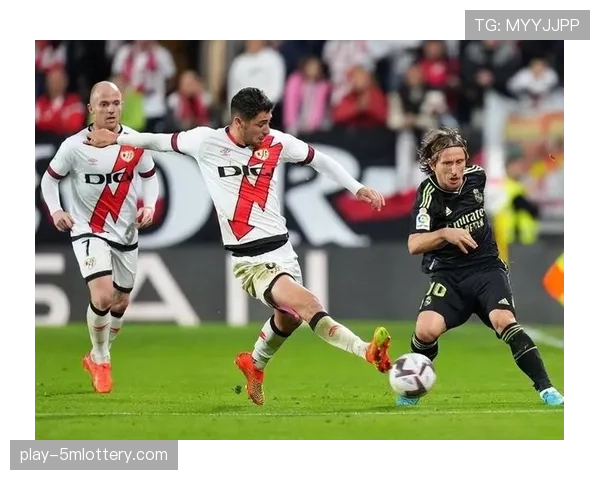 奥萨苏纳2-2巴列卡诺,双方进球全部来源于角球或间接任意球 奥萨苏纳2-2巴列卡诺,双方进球全部来源于角球或间接任意球